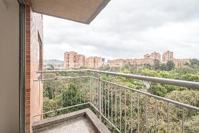 Apartamento de 3 alcobas en arriendo en Ilarco, Bogotá, 184 m² · foto 4 de 20