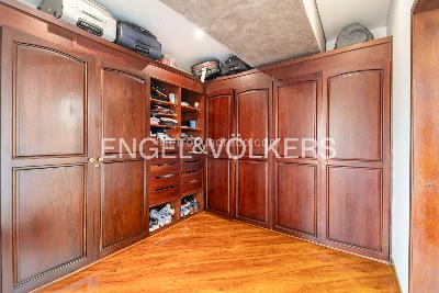 Apartamento de 4 alcobas en venta en Santa Barbara Central, Bogotá, 238 m² · foto 13 de 18