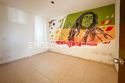 Casa de 5 alcobas en venta en El Poblado, Medellín, 280 m² · foto 6 de 8