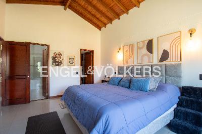 Casa de 3 alcobas en venta en Loma Del Chocho, Medellín, 208 m² · foto 12 de 20