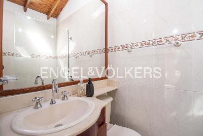 Casa de 3 alcobas en venta en Loma Del Chocho, Medellín, 208 m² · foto 15 de 20