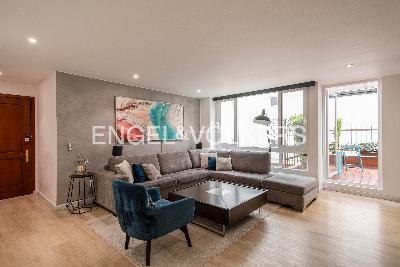 Apartamento de 3 alcobas en venta en Chico Virrey, Bogotá, 169 m² · foto 3 de 17