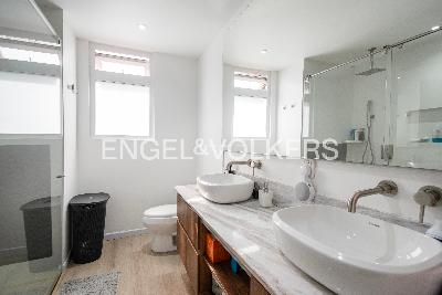Apartamento de 3 alcobas en venta en Chico Virrey, Bogotá, 169 m² · foto 8 de 17