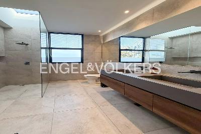 Casa de 3 alcobas en venta en Loma Del Escobero, Medellín, 270 m² · foto 7 de 9