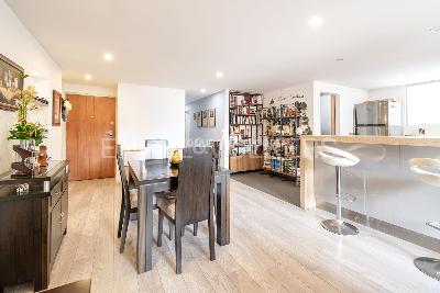 Apartamento de 2 alcobas en venta en Chico Navarra, Bogotá, 99 m² · foto 6 de 15