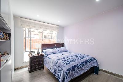 Apartamento de 2 alcobas en venta en Chico Navarra, Bogotá, 99 m² · foto 14 de 15