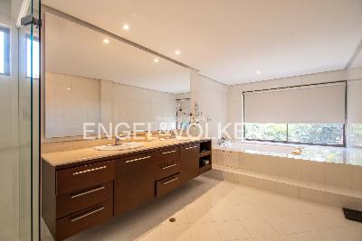 Casa de 4 alcobas en venta en Loma Del Chocho, Medellín, 404 m² · foto 10 de 20