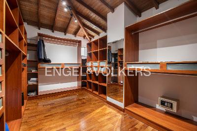 Casa de 4 alcobas en venta en Loma Del Chocho, Medellín, 404 m² · foto 11 de 20
