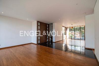 Apartamento en venta en El Campestre, Medellín · foto 2 de 17