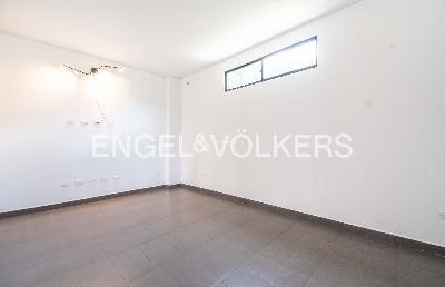 Casa de 4 alcobas en arriendo en Fizebad, Medellín, 405 m² · foto 5 de 20