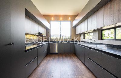 Casa de 4 alcobas en arriendo en Fizebad, Medellín, 405 m² · foto 6 de 20