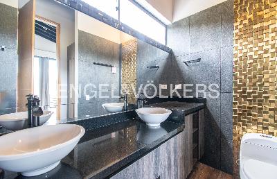 Casa de 4 alcobas en arriendo en Fizebad, Medellín, 405 m² · foto 13 de 20