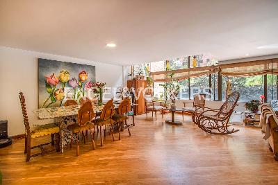 Apartamento de 3 alcobas en arriendo en Los Rosales, Bogotá, 144 m² · foto 4 de 13