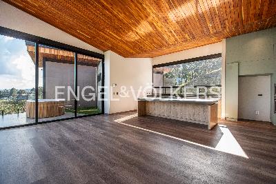 Casa de 4 alcobas en venta en Fizebad, Medellín, 430 m² · foto 2 de 14