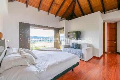 Casa de 4 alcobas en venta en Chia, Chía, 273 m² · foto 8 de 18