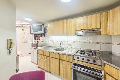 Apartamento en venta en Santa Barbara Central, Bogotá · foto 6 de 11