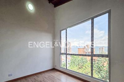 Apartamento de 3 alcobas en arriendo en El Tesoro, Medellín, 189 m² · foto 13 de 16