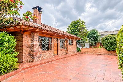 Casa de 1 alcoba en venta en Chia, Bogotá, 795 m² · foto 4 de 5
