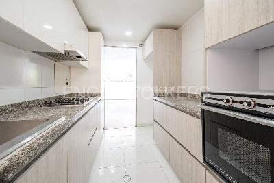 Apartamento en venta en Santa Barbara Central, Bogotá · foto 5 de 13