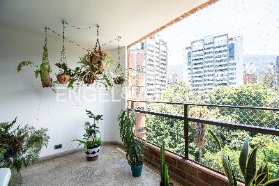Apartamento de 3 alcobas en venta en Patio Bonito, Medellín, 198 m² · foto 5 de 17