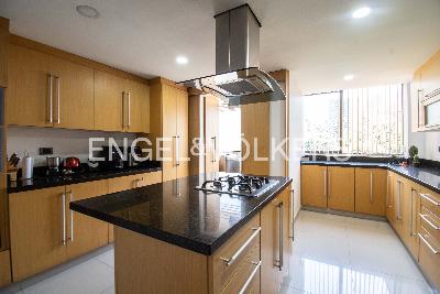 Apartamento de 3 alcobas en venta en Patio Bonito, Medellín, 198 m² · foto 7 de 17