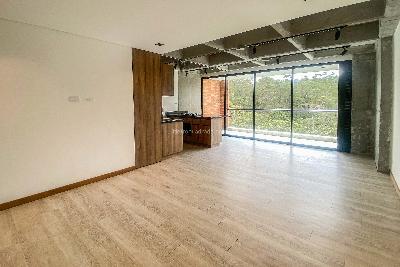 Apartamento de 1 alcoba en venta en La Fe, Medellín, 46 m² · foto 1 de 10