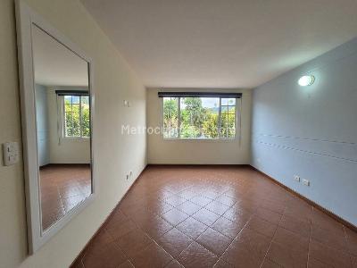 Casa de 4 alcobas en venta en La Ceja, Medellín, 250 m² · foto 12 de 13