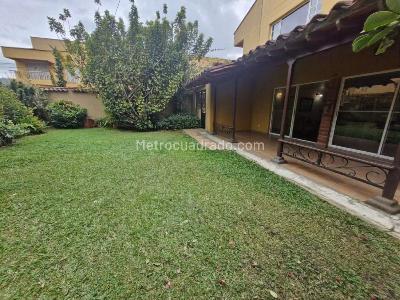 Casa de 4 alcobas en venta en La Ceja, Medellín, 250 m² · foto 3 de 13