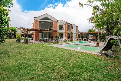 Casa de 4 alcobas en venta en Guaymaral, Chía, 313 m² · foto 17 de 18