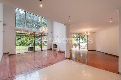 Casa de 4 alcobas en venta en Guaymaral, Chía, 313 m² · foto 2 de 18