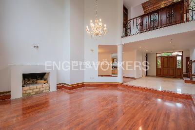 Casa de 4 alcobas en venta en Guaymaral, Chía, 313 m² · foto 3 de 18