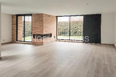 Casa de 3 alcobas en venta en Cajica, Cajicá, 210 m² · foto 3 de 13