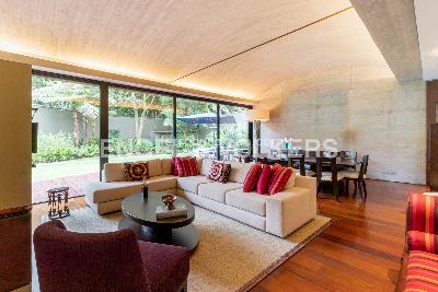 Casa de 4 alcobas en venta en Santa Ana, Bogotá, 683 m² · foto 2 de 20