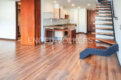 Apartamento en venta en Santa Barbara Central, Bogotá · foto 2 de 10