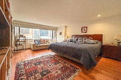 Apartamento de 3 alcobas en venta en La Carolina, Bogotá, 180 m² · foto 8 de 13