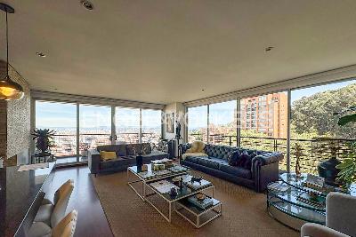 Apartamento de 3 alcobas en venta en Chapinero, Bogotá, 181 m² · foto 1 de 19