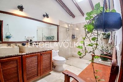 Casa de 4 alcobas en venta en San Lucas, Medellín, 439 m² · foto 13 de 16