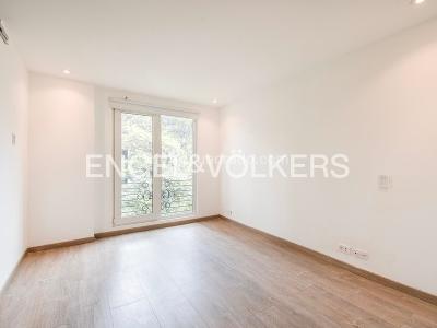 Apartamento de 3 alcobas en venta en Chico, Bogotá, 214 m² · foto 8 de 17