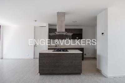 Apartamento de 3 alcobas en venta en El Esmeraldal, Medellín, 128 m² · foto 4 de 19