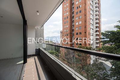 Apartamento de 3 alcobas en venta en El Esmeraldal, Medellín, 128 m² · foto 7 de 19