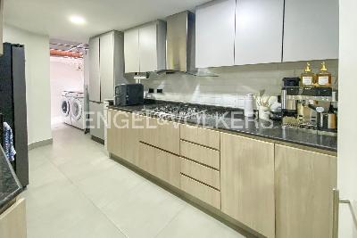 Apartamento de 2 alcobas en venta en Chico Navarra, Bogotá, 109 m² · foto 13 de 18