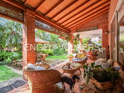 Casa de 3 alcobas en venta en Benedictinos, Medellín, 335 m² · foto 4 de 19