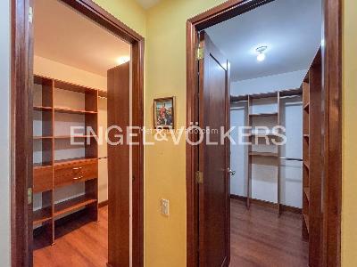 Casa de 3 alcobas en venta en San Lucas, Medellín, 248 m² · foto 10 de 20