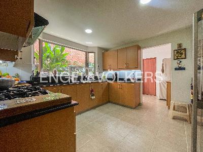 Casa de 3 alcobas en venta en San Lucas, Medellín, 248 m² · foto 5 de 20