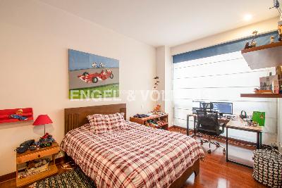 Apartamento de 3 alcobas en arriendo en Chico Reservado, Bogotá, 287 m² · foto 8 de 11