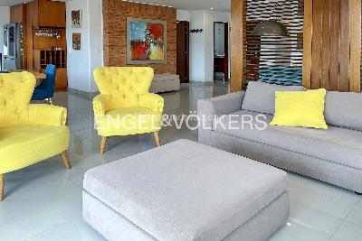 Apartamento de 3 alcobas en arriendo en Chico Navarra, Bogotá, 137 m² · foto 2 de 16