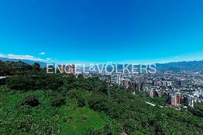Apartamento de 3 alcobas en venta en Altos Del Poblado, Medellín, 89 m² · foto 6 de 24