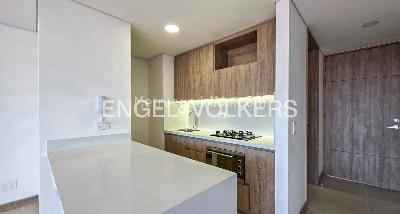Apartamento de 3 alcobas en venta en Lorena, Medellín, 95 m² · foto 2 de 13