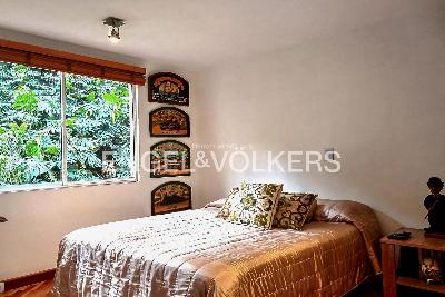 Apartamento de 3 alcobas en venta en El Tesoro, Medellín, 152 m² · foto 12 de 13