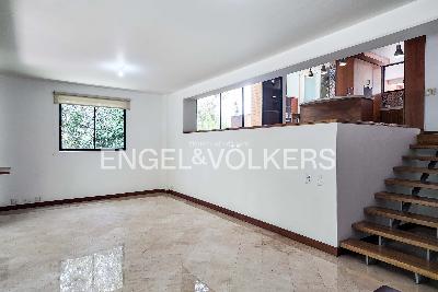 Casa de 4 alcobas en venta en El Tesoro, Medellín, 234 m² · foto 2 de 20